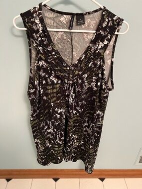 new directions Black Floral V-Neck Sleeveless Tank with Olive Accents